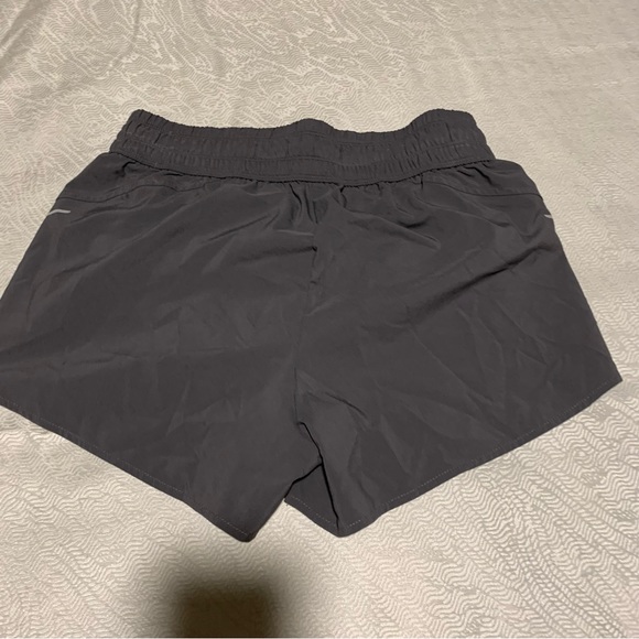 All in motion target shorts size S - Picture 2 of 4